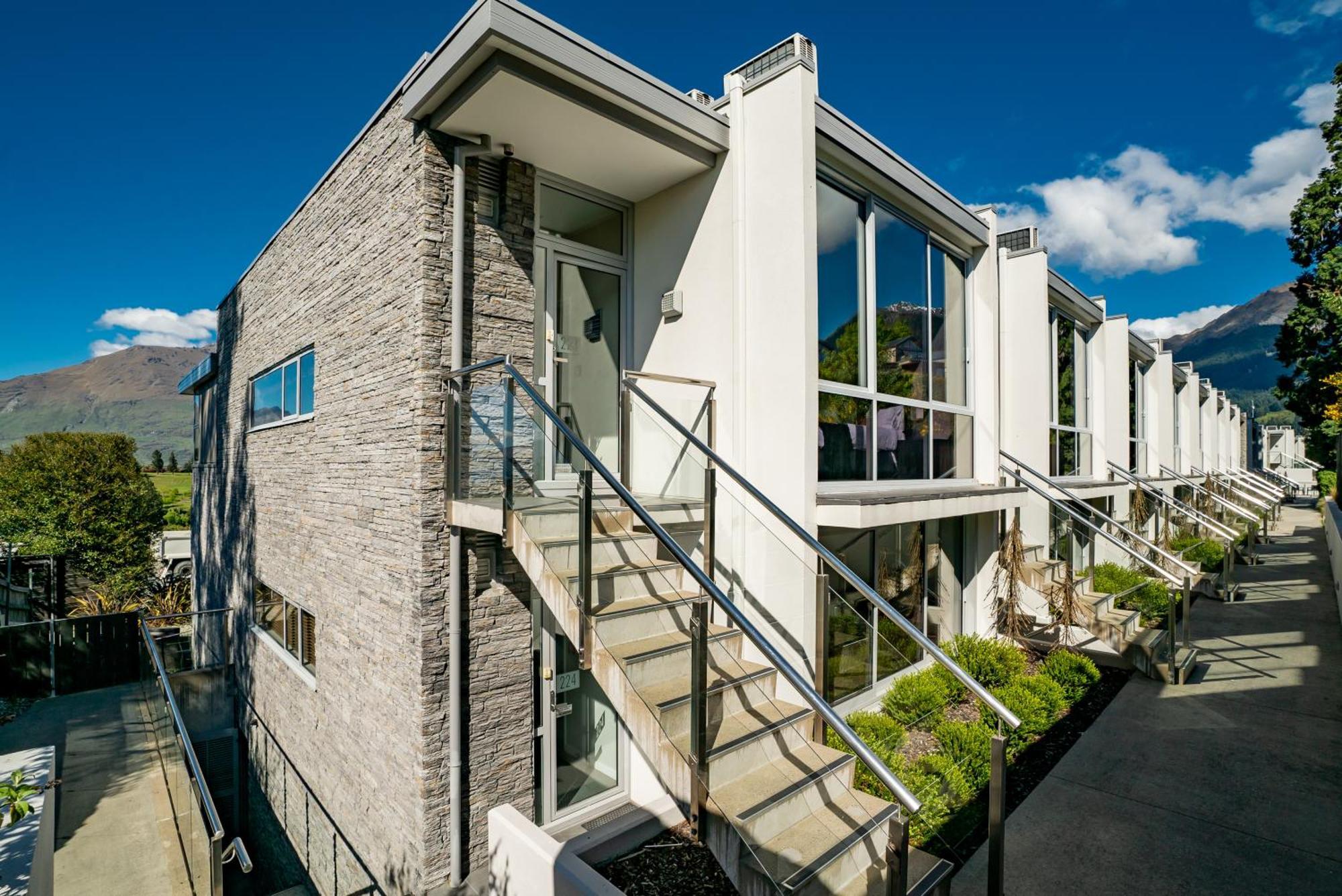 Modern Executive Living In Pounamu Queenstown Dış mekan fotoğraf